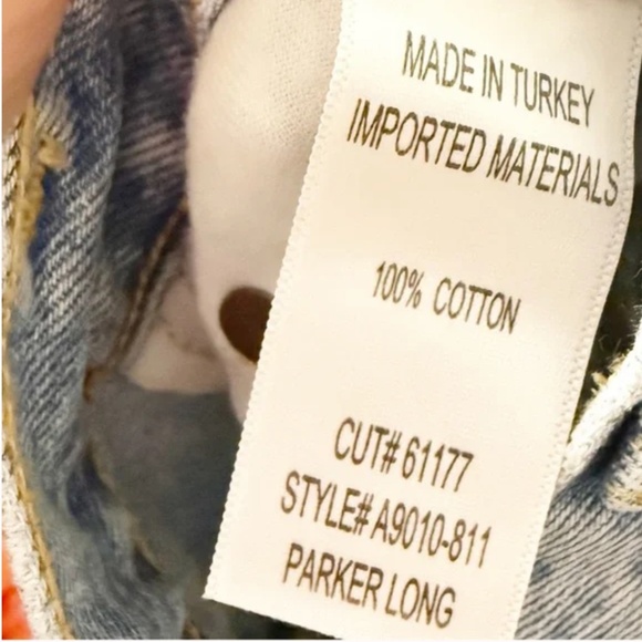 NWT Agolde Parker Long Distressed Button Fly Denim Jean Shorts in Swapmeet 29 - Picture 11 of 11